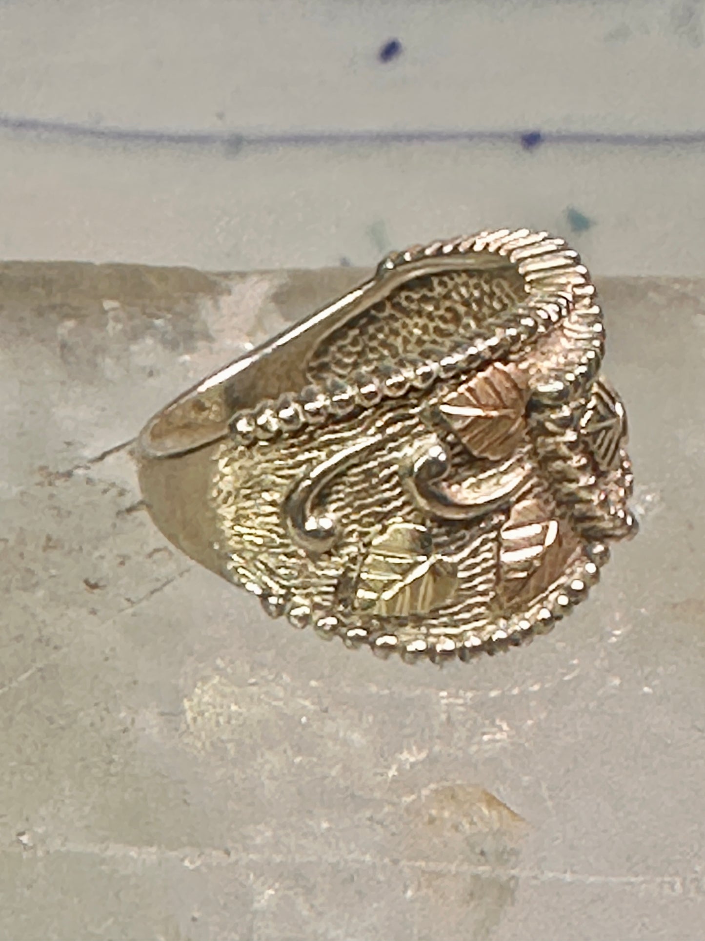 Black Hills Gold ring wrap around band leaves size 8 sterling silver women girls