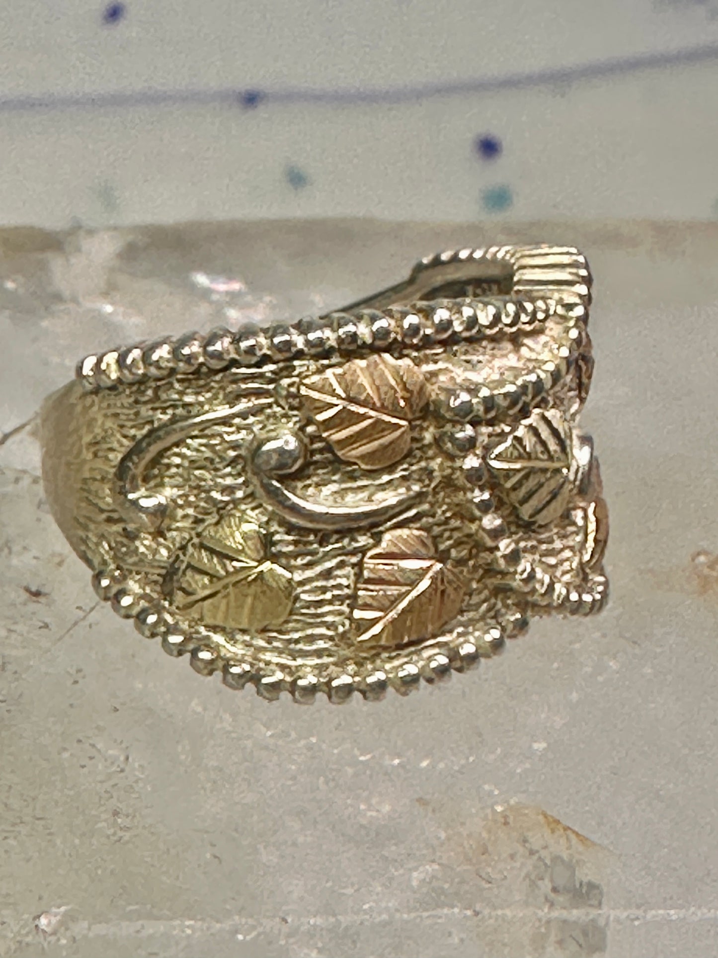 Black Hills Gold ring wrap around band leaves size 8 sterling silver women girls