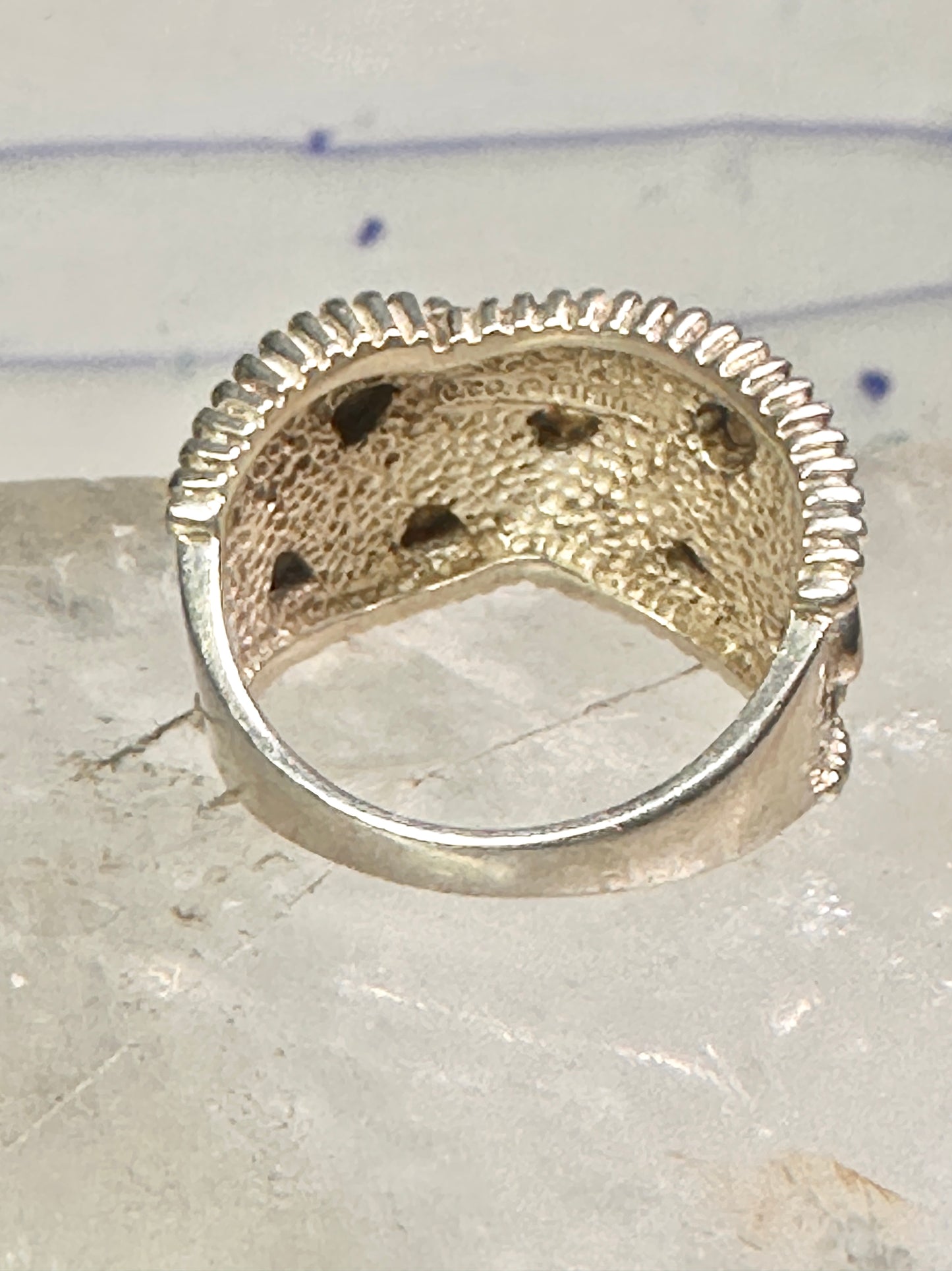 Black Hills Gold ring wrap around band leaves size 8 sterling silver women girls
