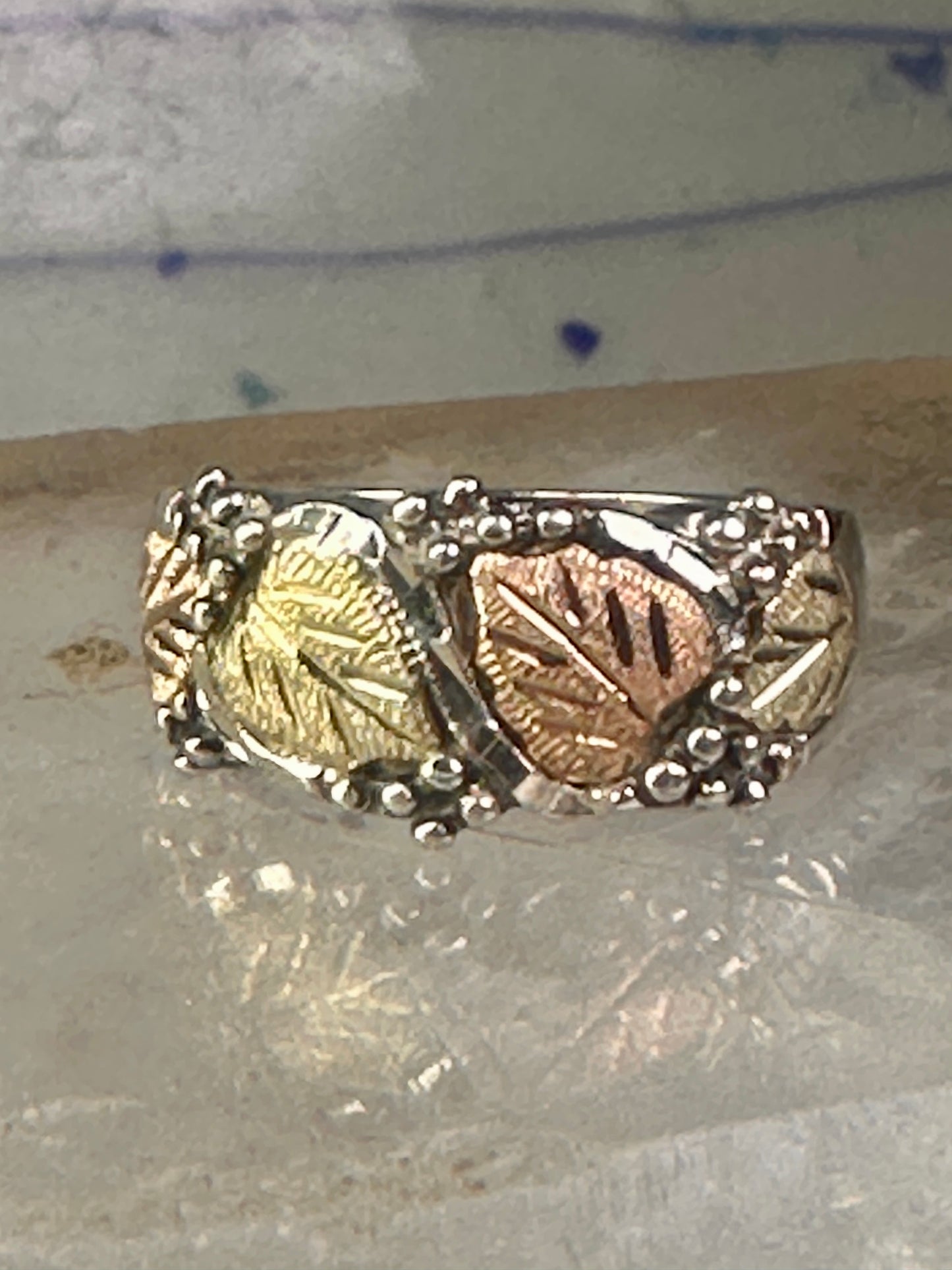 Black Hills Gold wedding ring leaves band size 5.75 sterling silver women girls