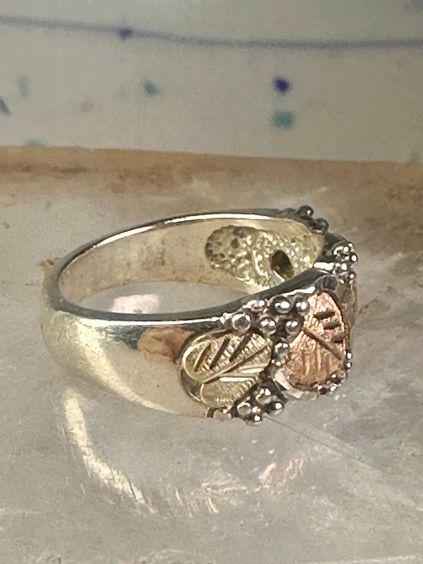 Black Hills Gold wedding ring leaves band size 5.75 sterling silver women girls