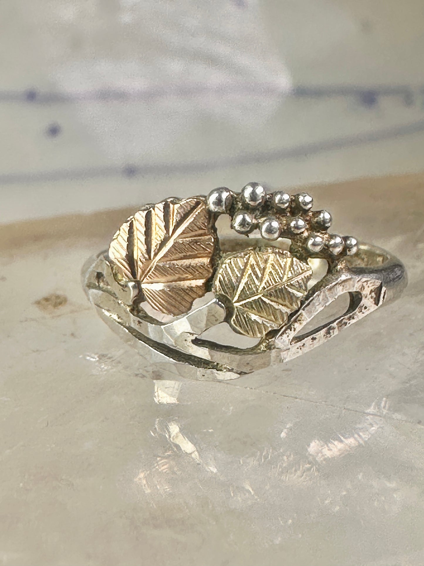 Black Hills Gold wedding ring leaves band size 6.75 sterling silver women girls
