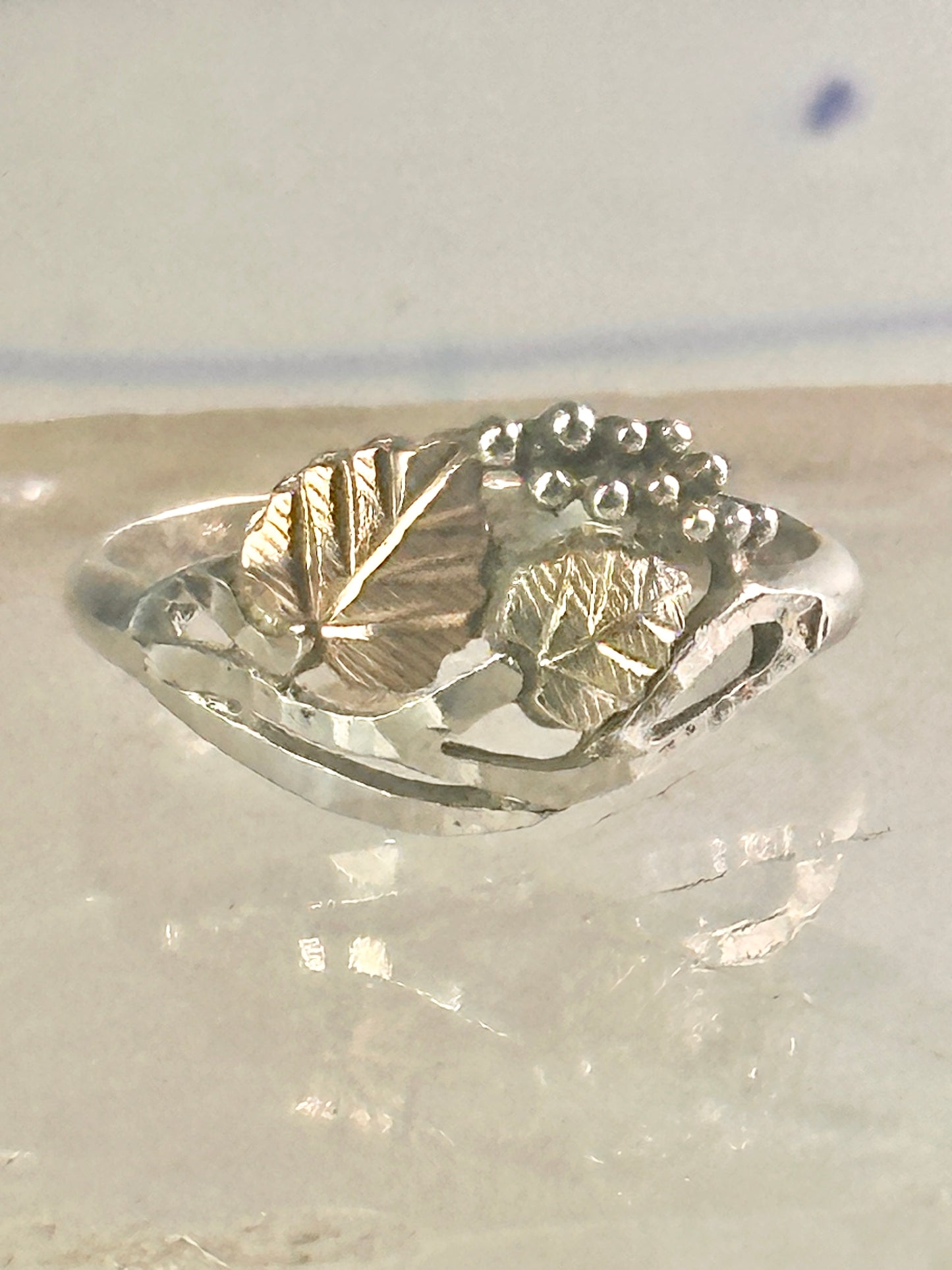 Black Hills Gold wedding ring leaves band size 6.75 sterling silver women girls