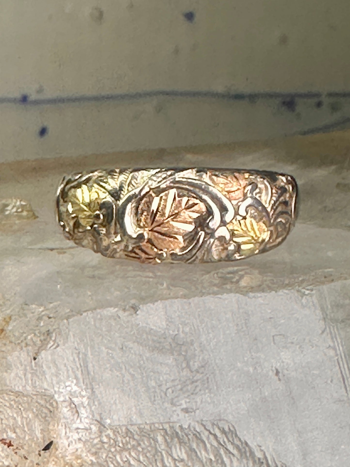 Black Hills Gold wedding ring leaves band size 12 sterling silver women men