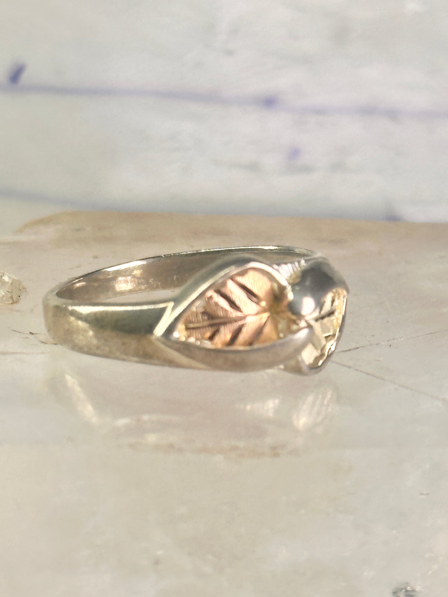Black Hills Gold ring leaves band size 10 sterling silver women