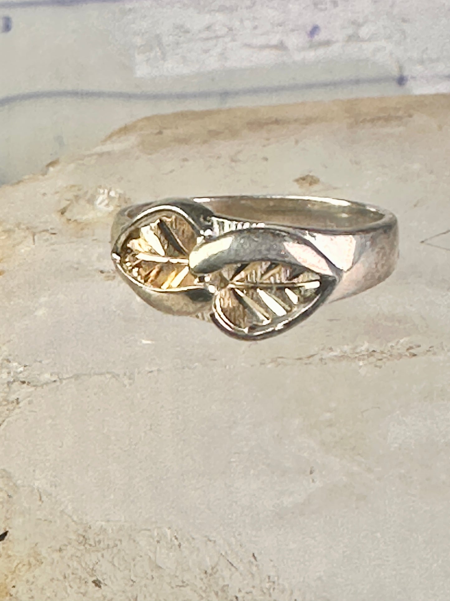 Black Hills Gold ring leaves band size 10 sterling silver women