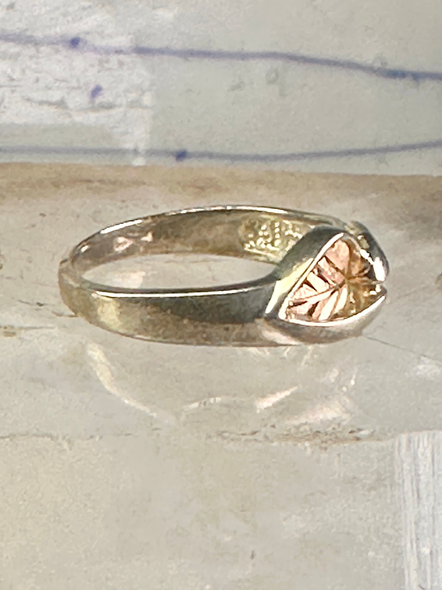 Black Hills Gold ring leaves band size 10 sterling silver women
