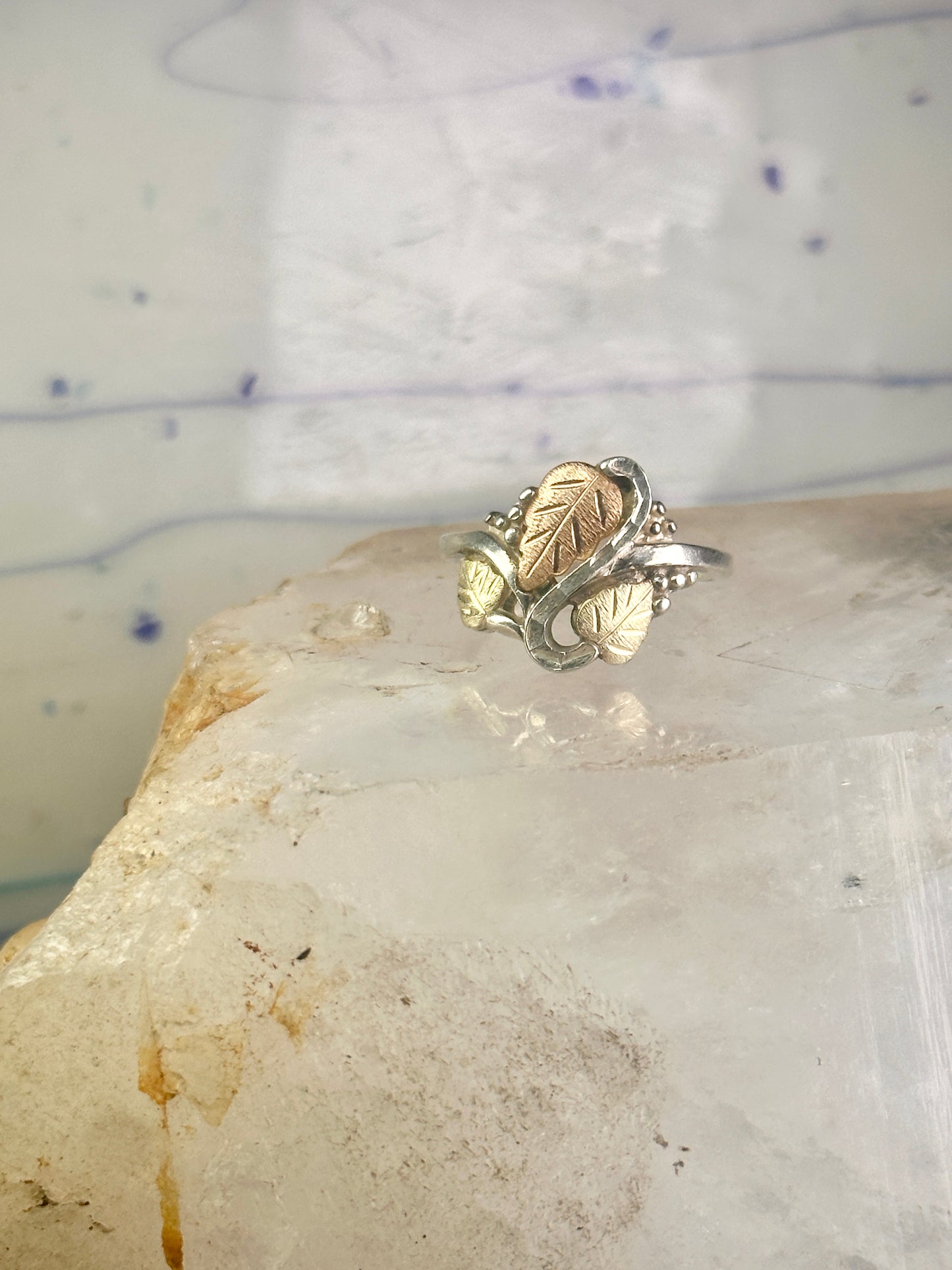 Black Hills Gold ring leaves band size 10 sterling silver women