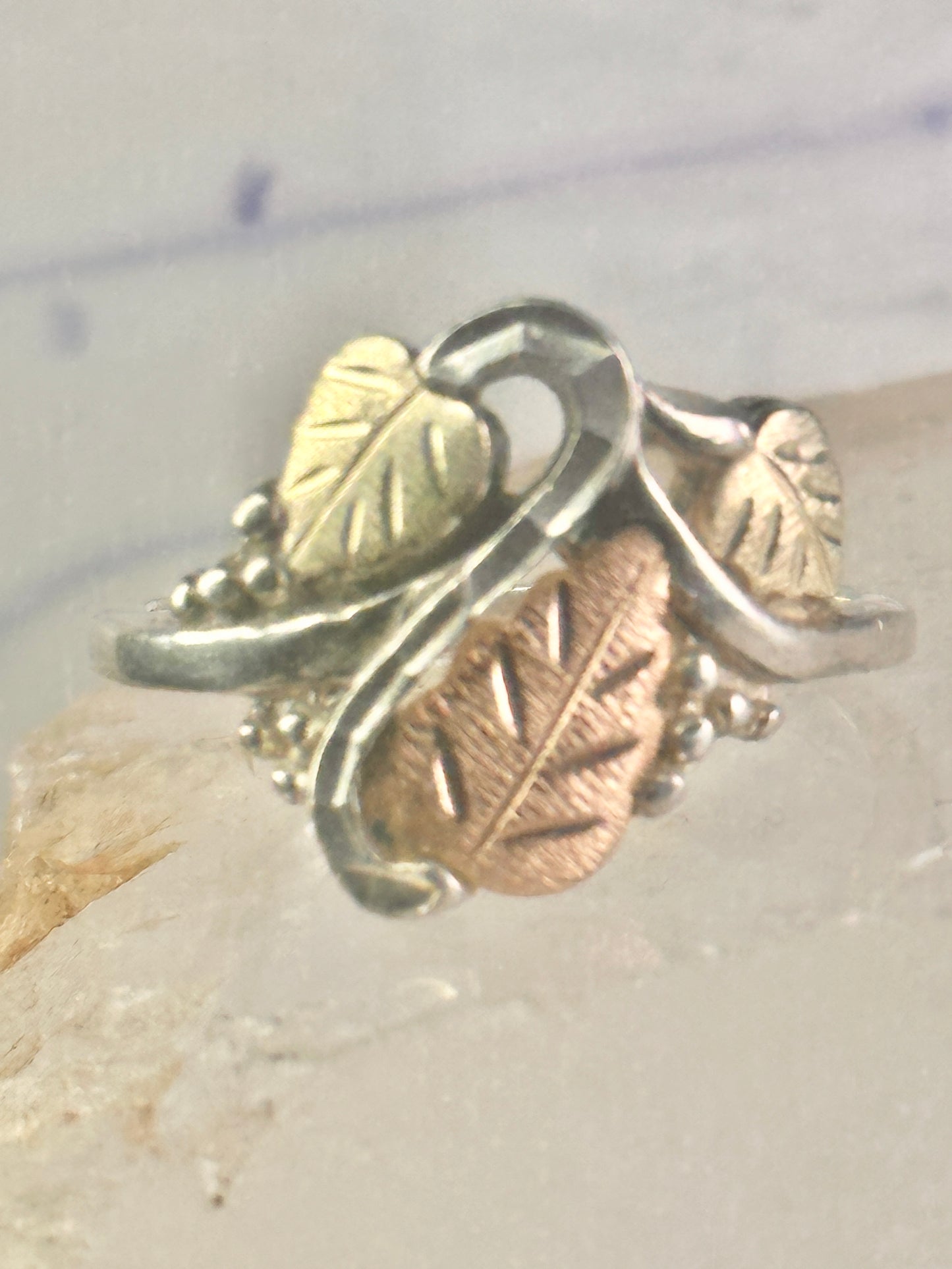 Black Hills Gold ring leaves band size 10 sterling silver women