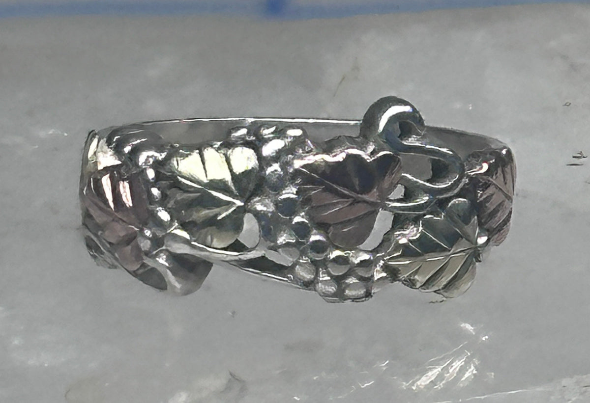Vintage Sterling Silver Black Hills Gold Grape Leaf Ring Coleman Co Size 7 925
