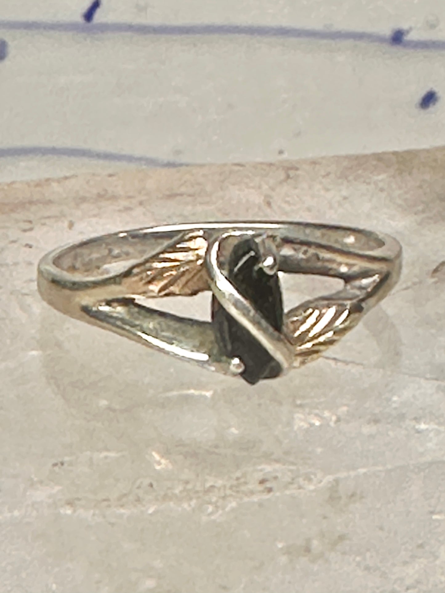 Black Hills Gold ring leaves onyx band size 10 sterling silver women girls