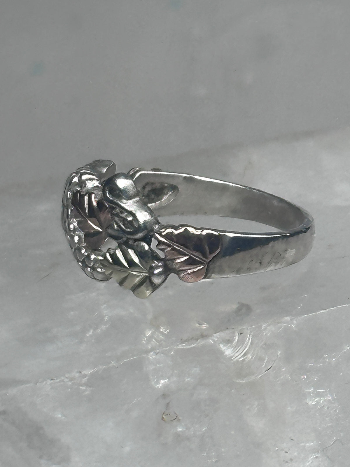Vintage Sterling Silver Black Hills Gold Grape Leaf Ring Coleman Co Size 7 925