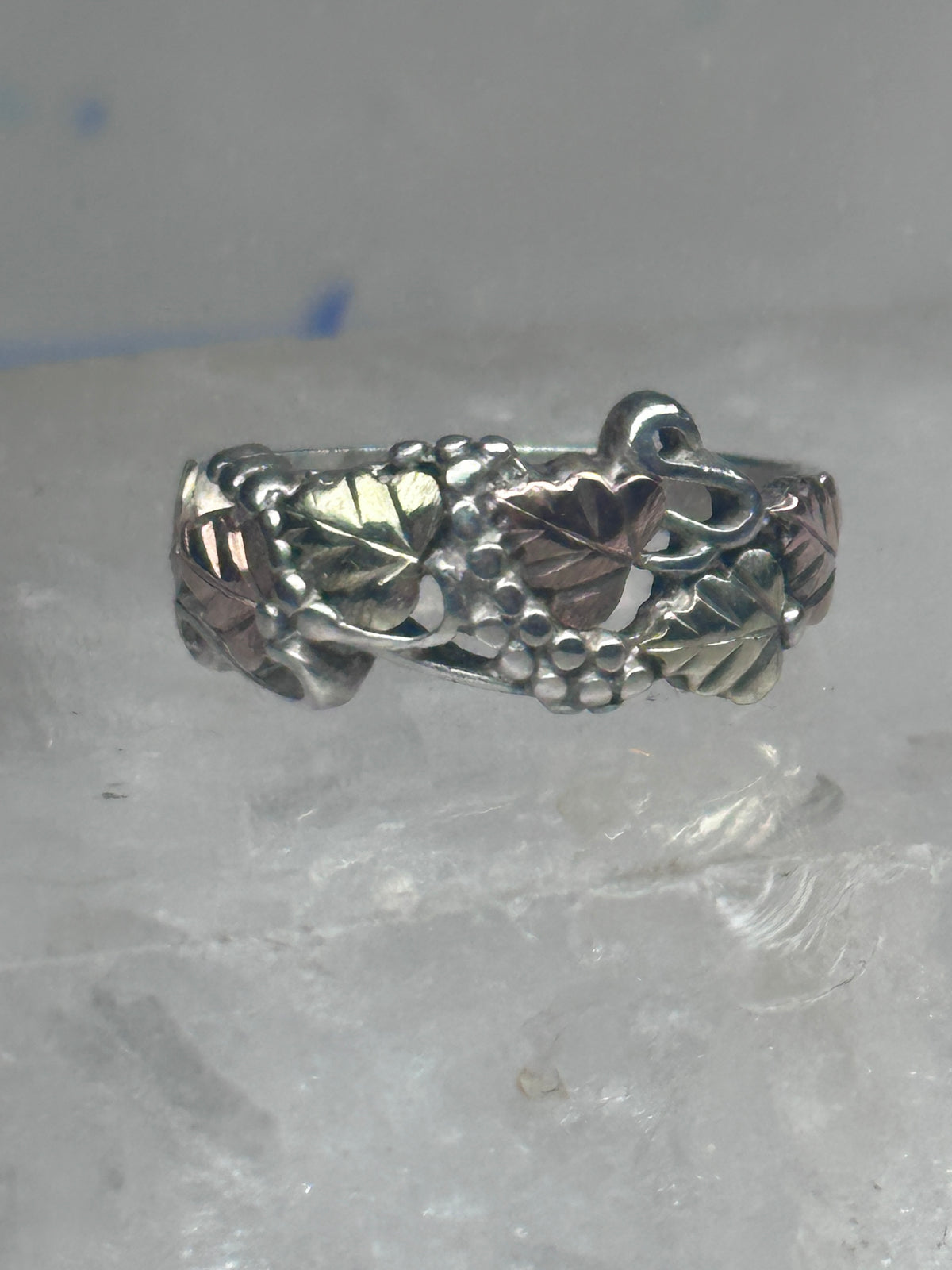 Vintage Sterling Silver Black Hills Gold Grape Leaf Ring Coleman Co Size 7 925