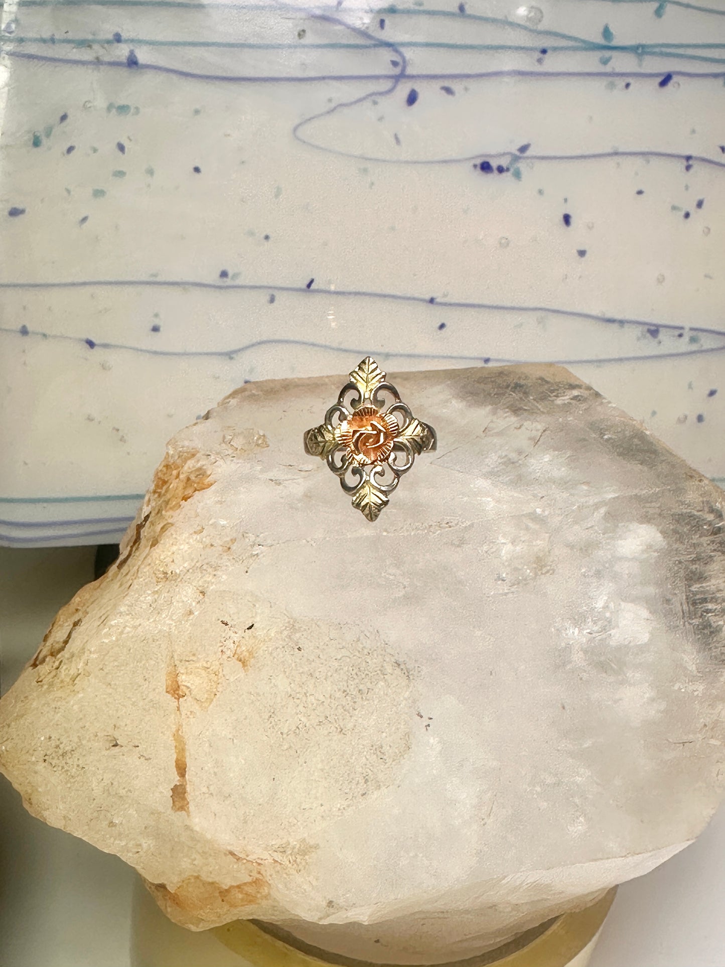 Black Hills Gold ring leaves rose band size 7 sterling silver women girls