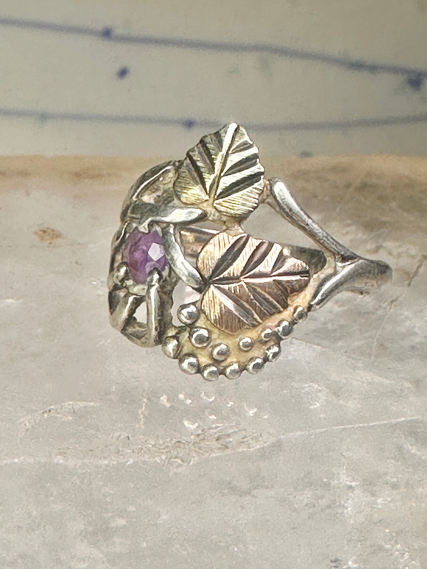 Black Hills Gold ring leaves amethyst band size 6 sterling silver women girls
