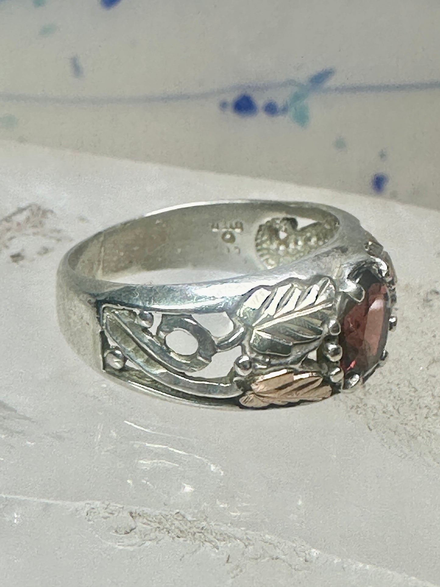 Black Hills ring garnet leaves wedding band size 7.7 sterling silver women men