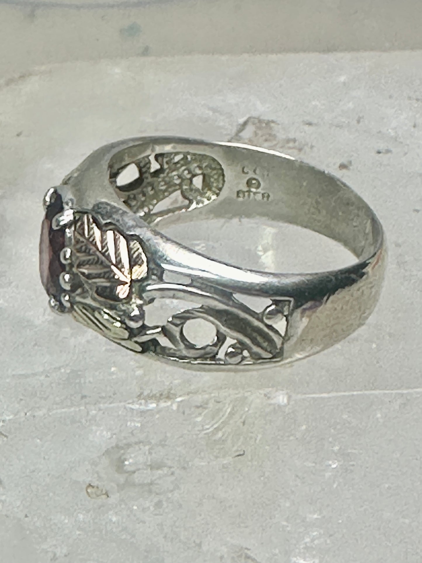 Black Hills ring garnet leaves wedding band size 7.7 sterling silver women men