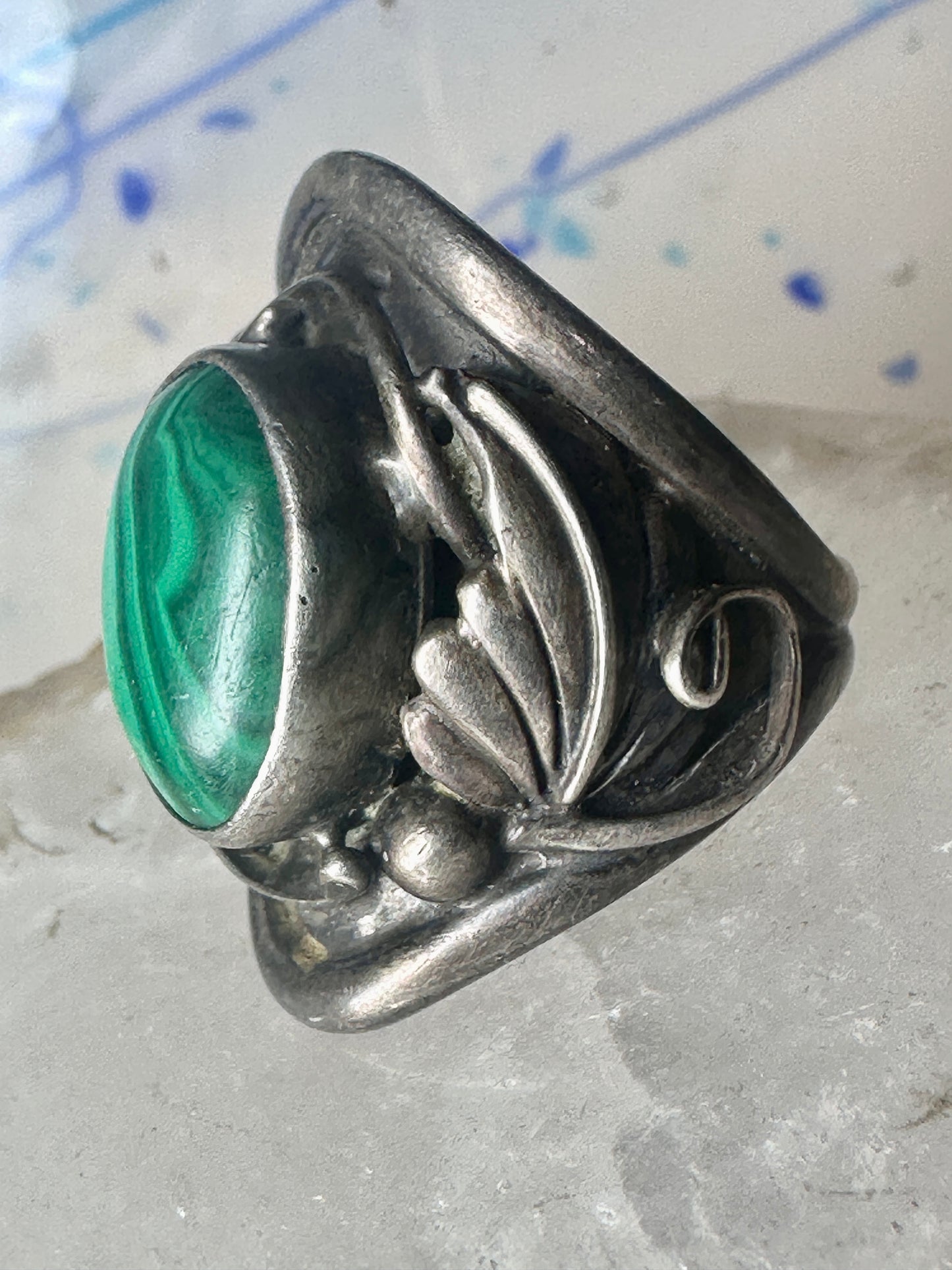 Malachite ring leaves feathers Navajo size 8 sterling silver women men