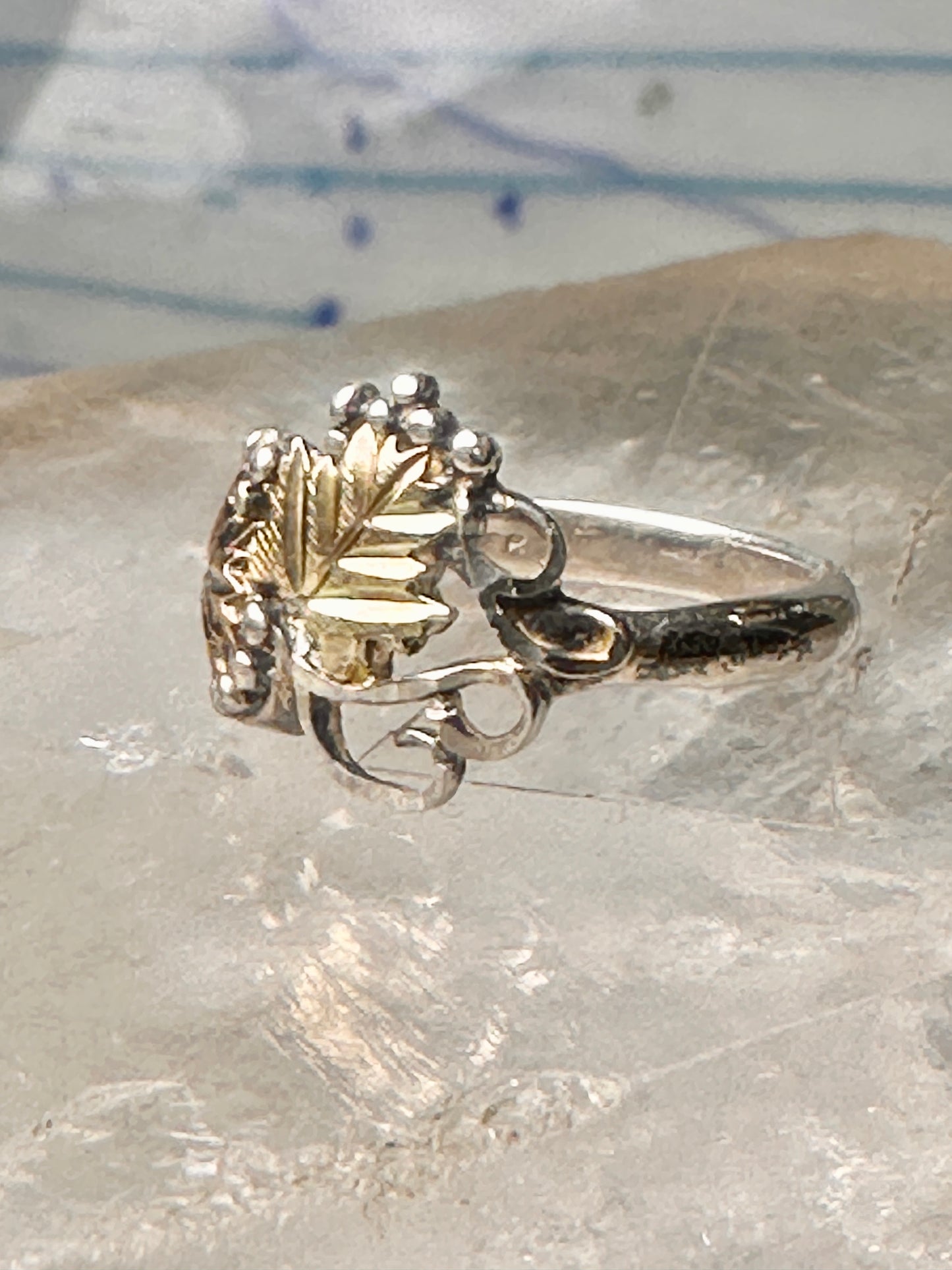Black Hills Gold ring size 5 leaves band sterling silver women