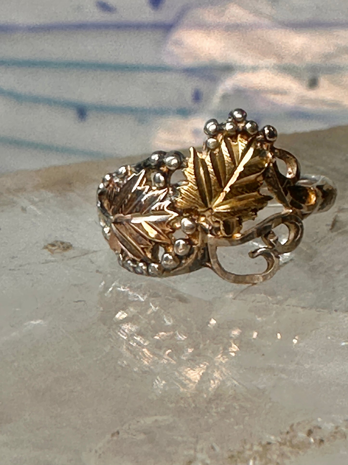 Black Hills Gold ring size 5 leaves band sterling silver women