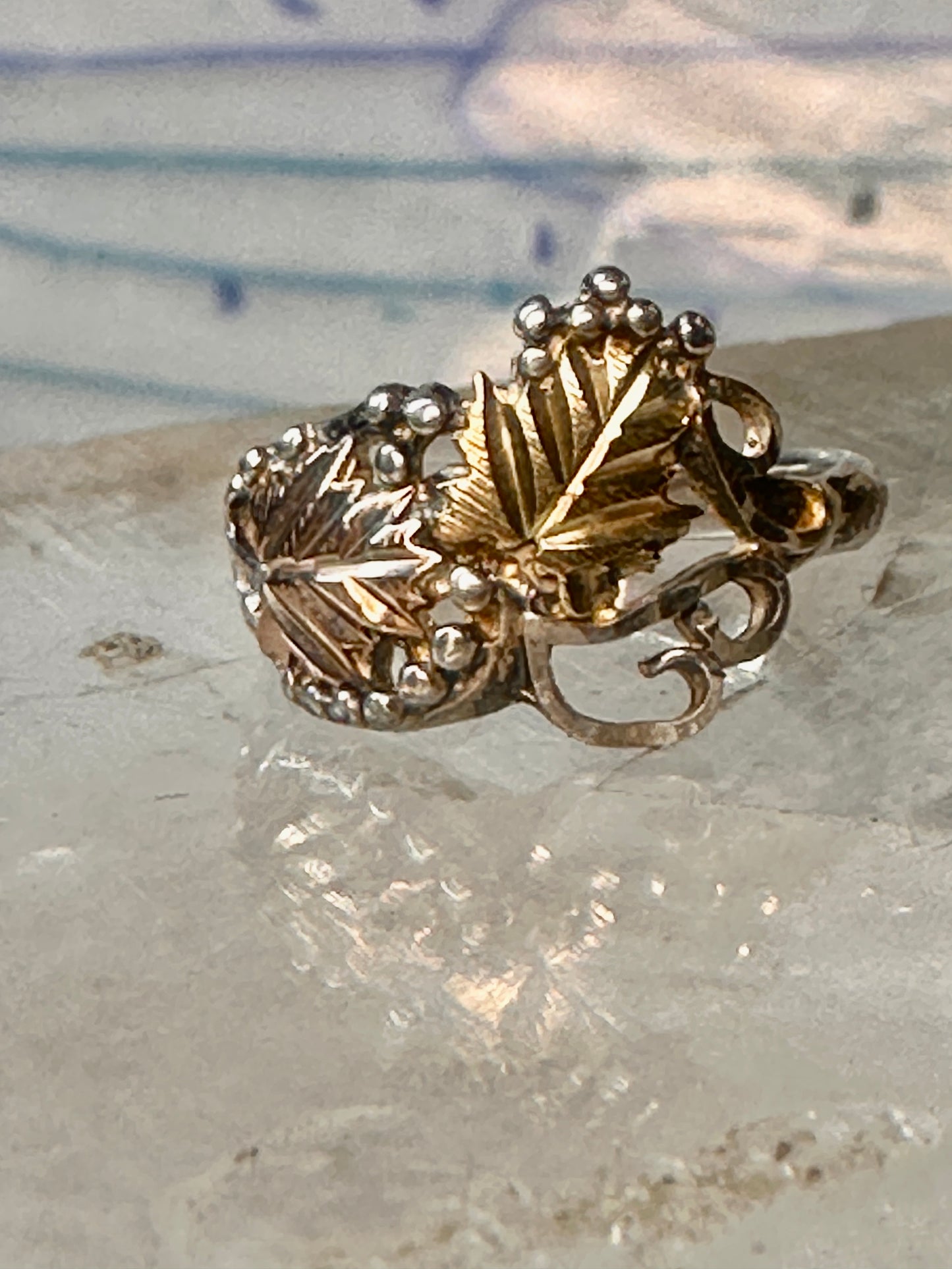 Black Hills Gold ring size 5 leaves band sterling silver women