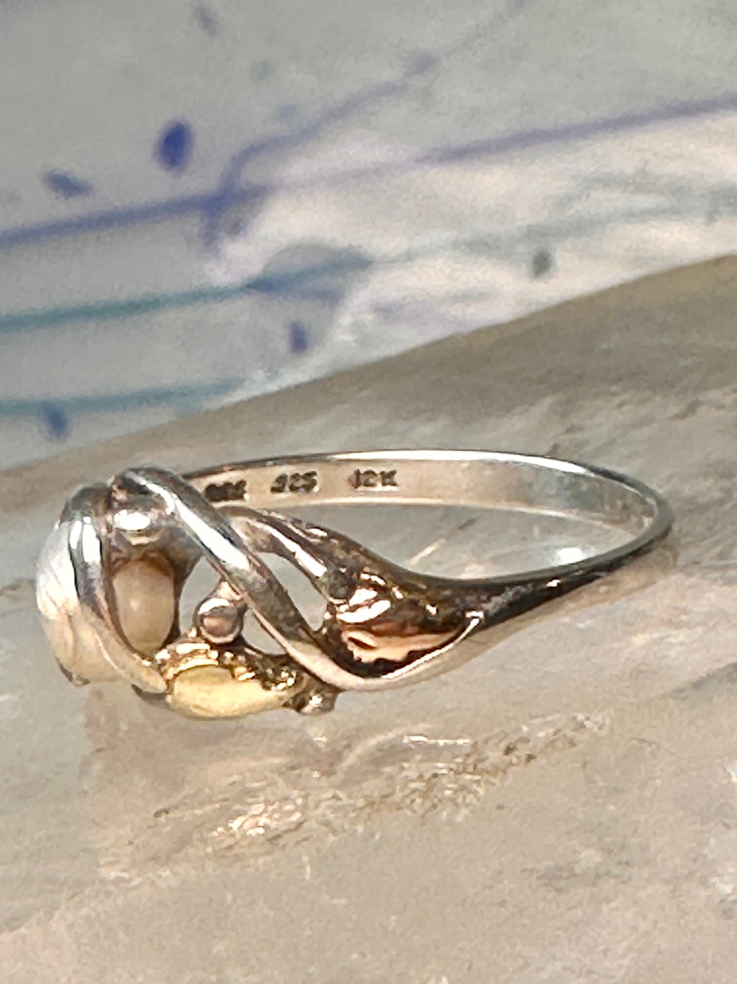 Black Hills Gold ring size 8 Pearl leaves band sterling silver women