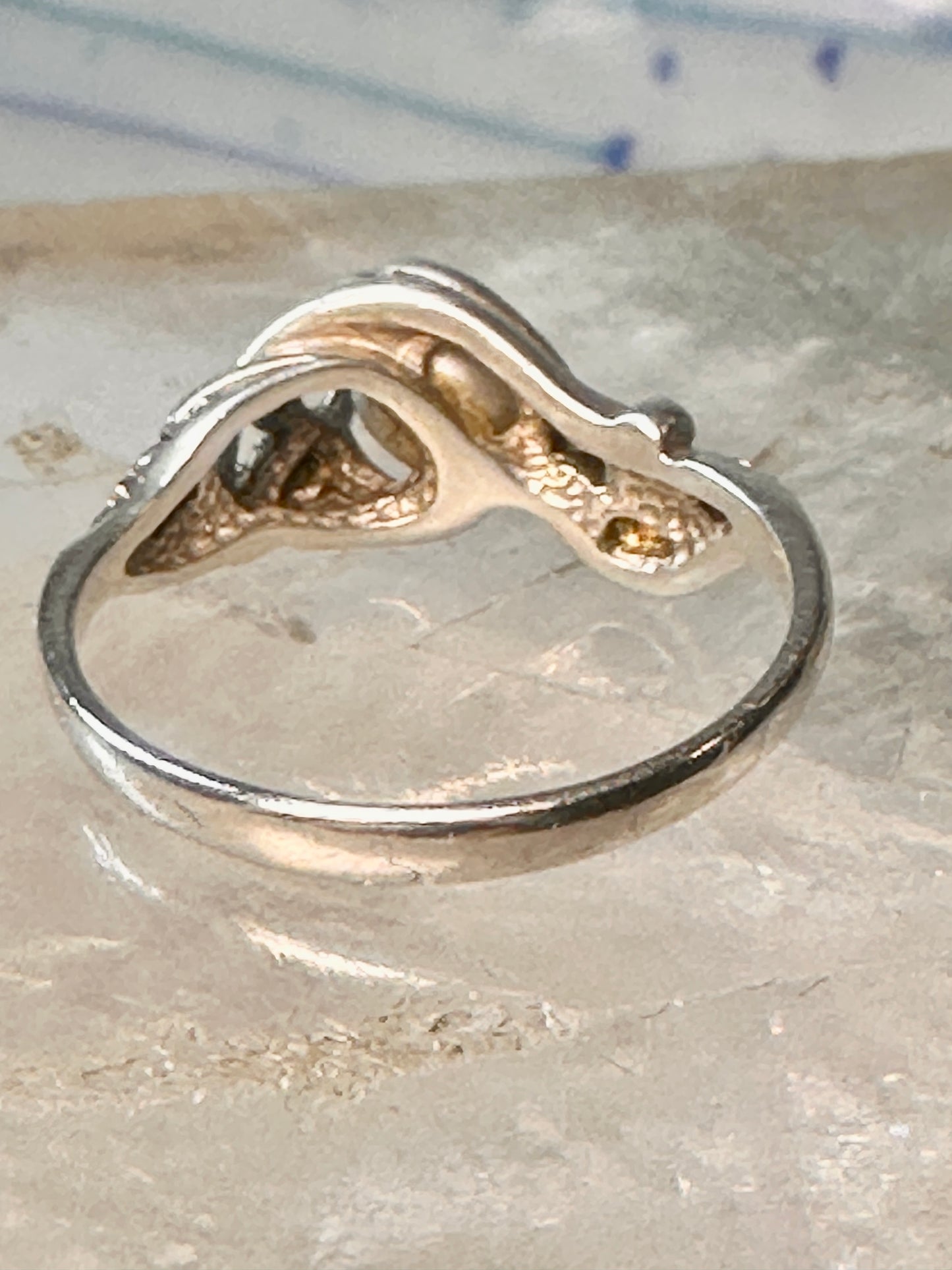 Black Hills Gold ring size 8 Pearl leaves band sterling silver women