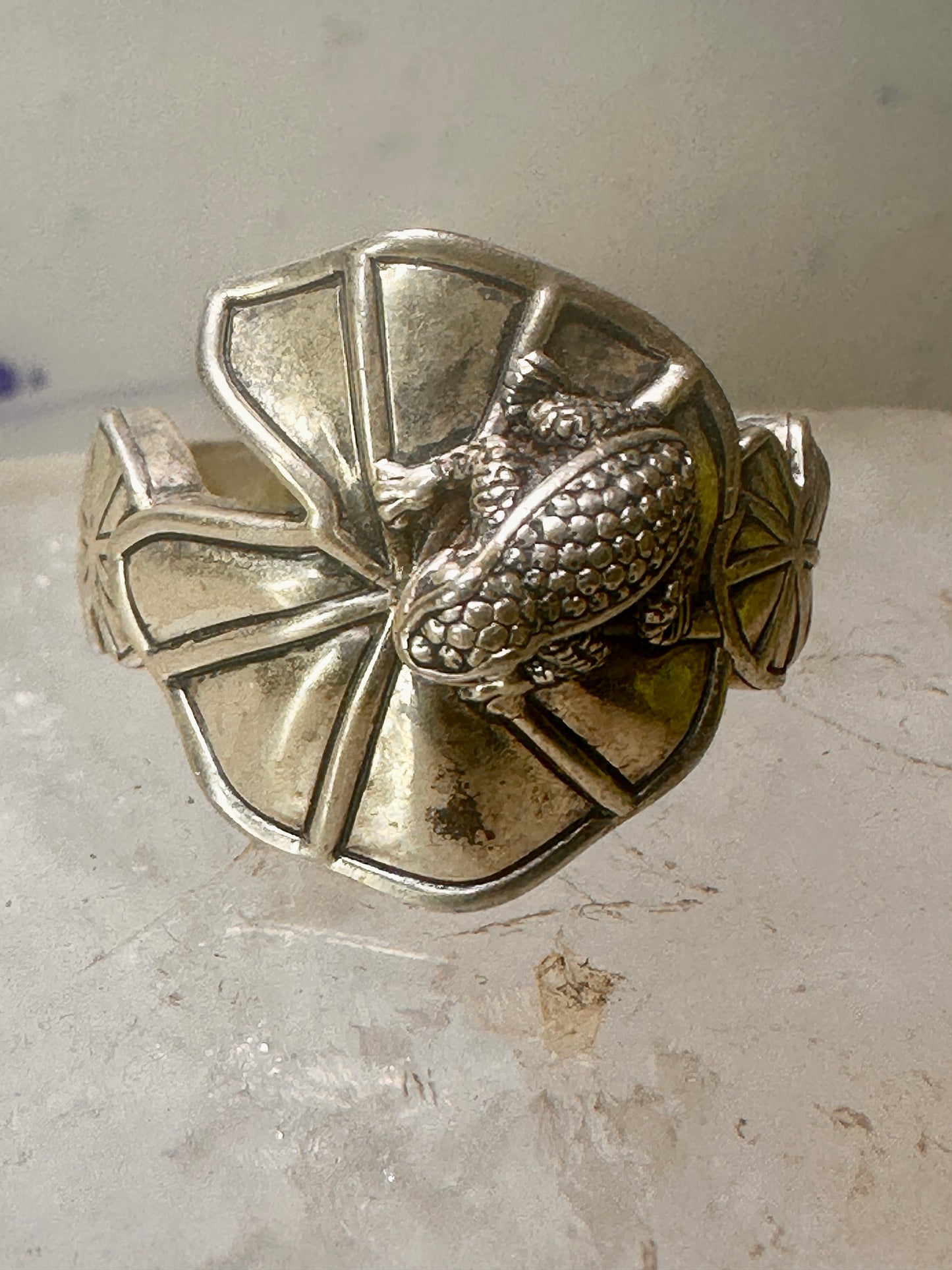 Frog Ring on Lily Pad by KC Studio size 9 turquoise sterling silver women