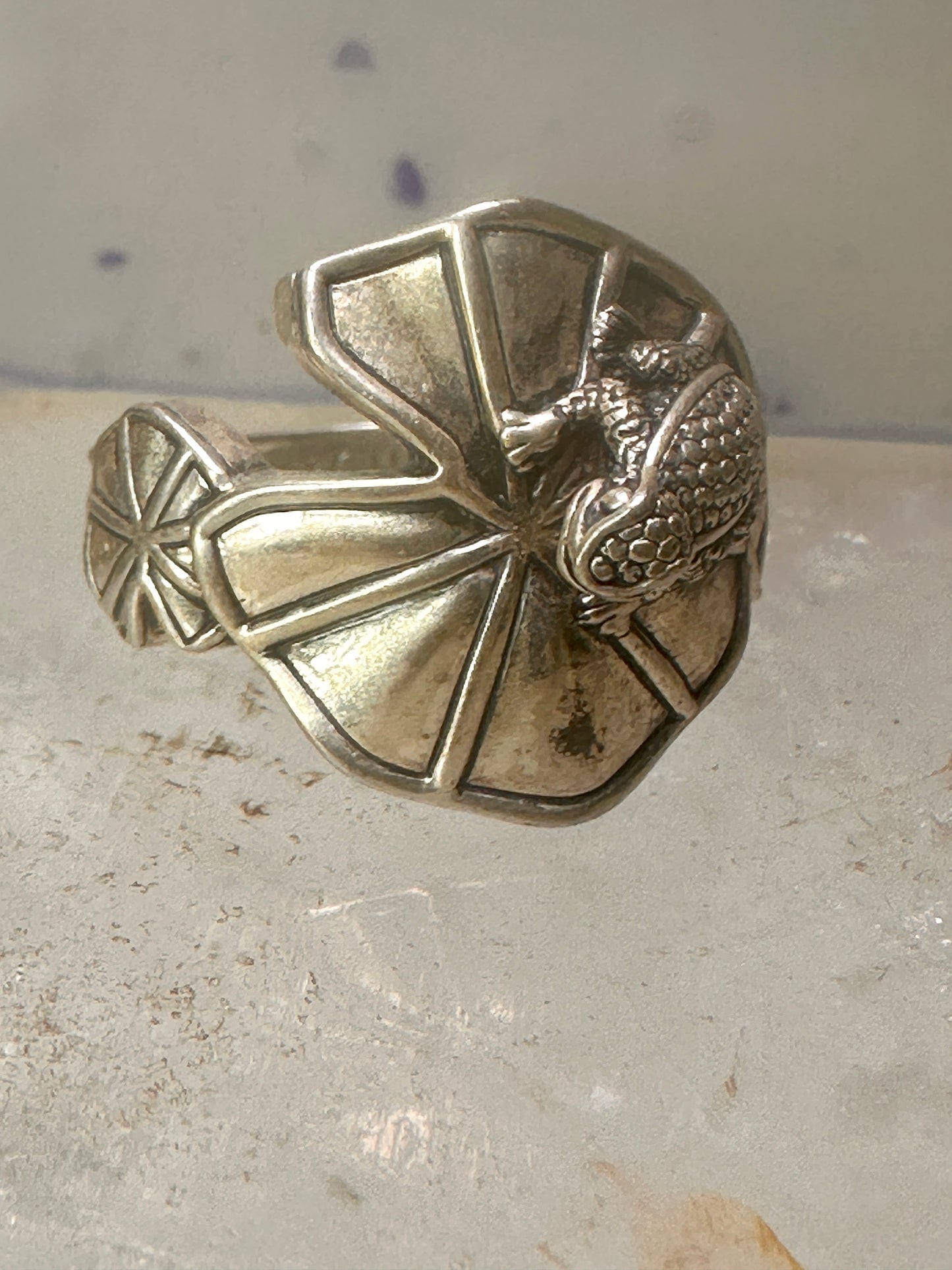 Frog Ring on Lily Pad by KC Studio size 9 turquoise sterling silver women