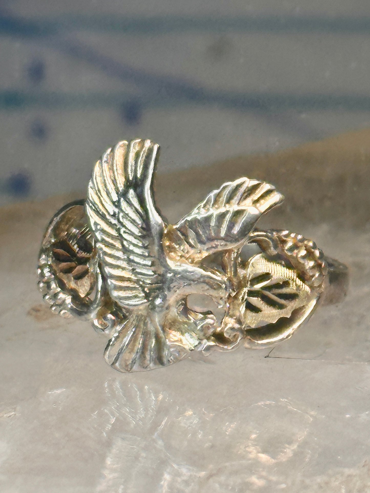 Black Hills Gold ring size 7.5 Eagle leaves band sterling silver women