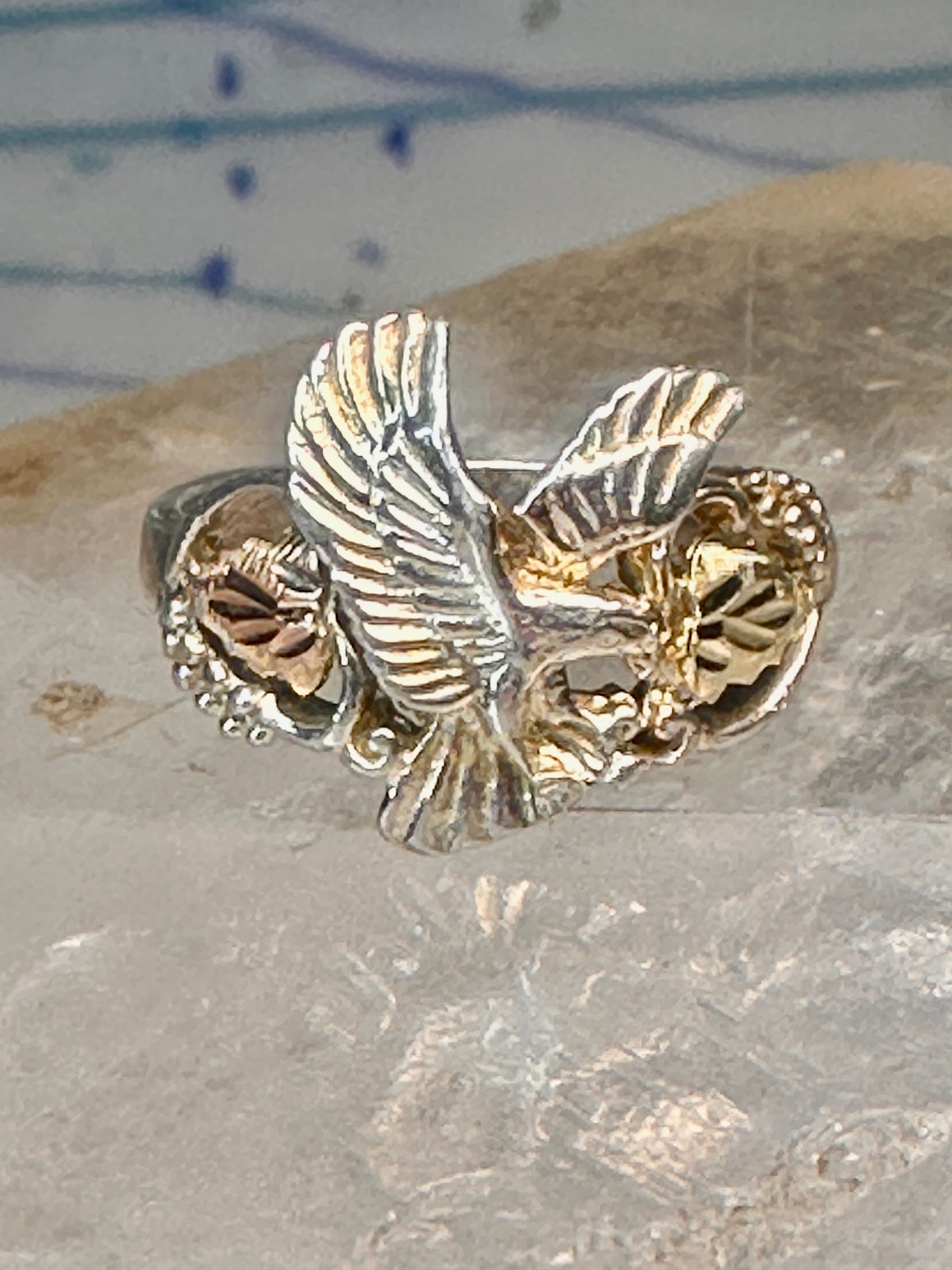 Black Hills Gold ring size 7.5 Eagle leaves band sterling silver women