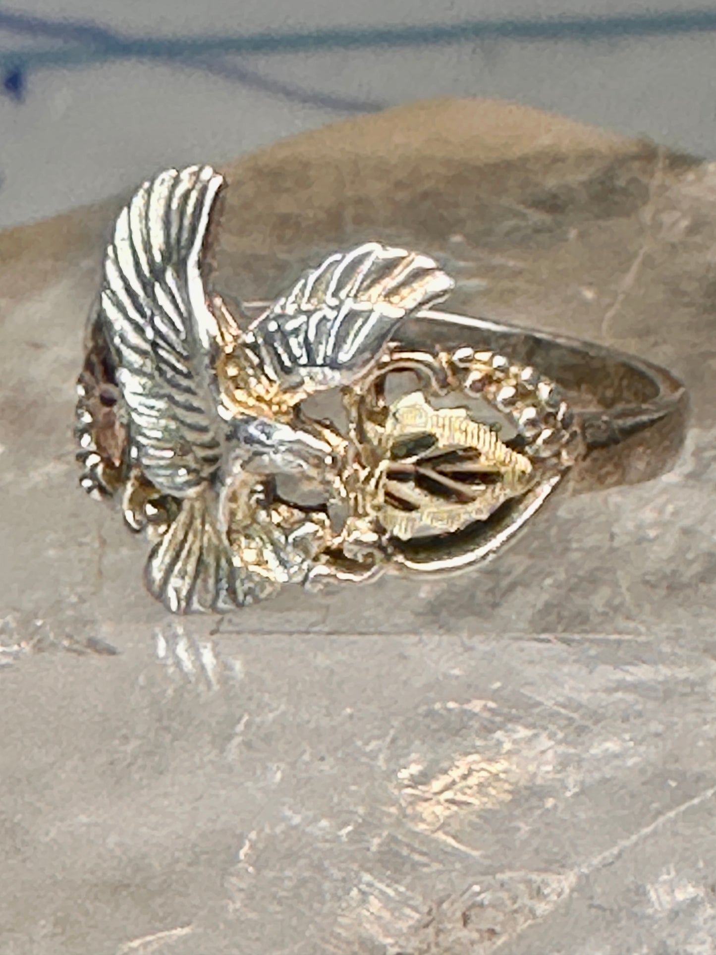 Black Hills Gold ring size 7.5 Eagle leaves band sterling silver women