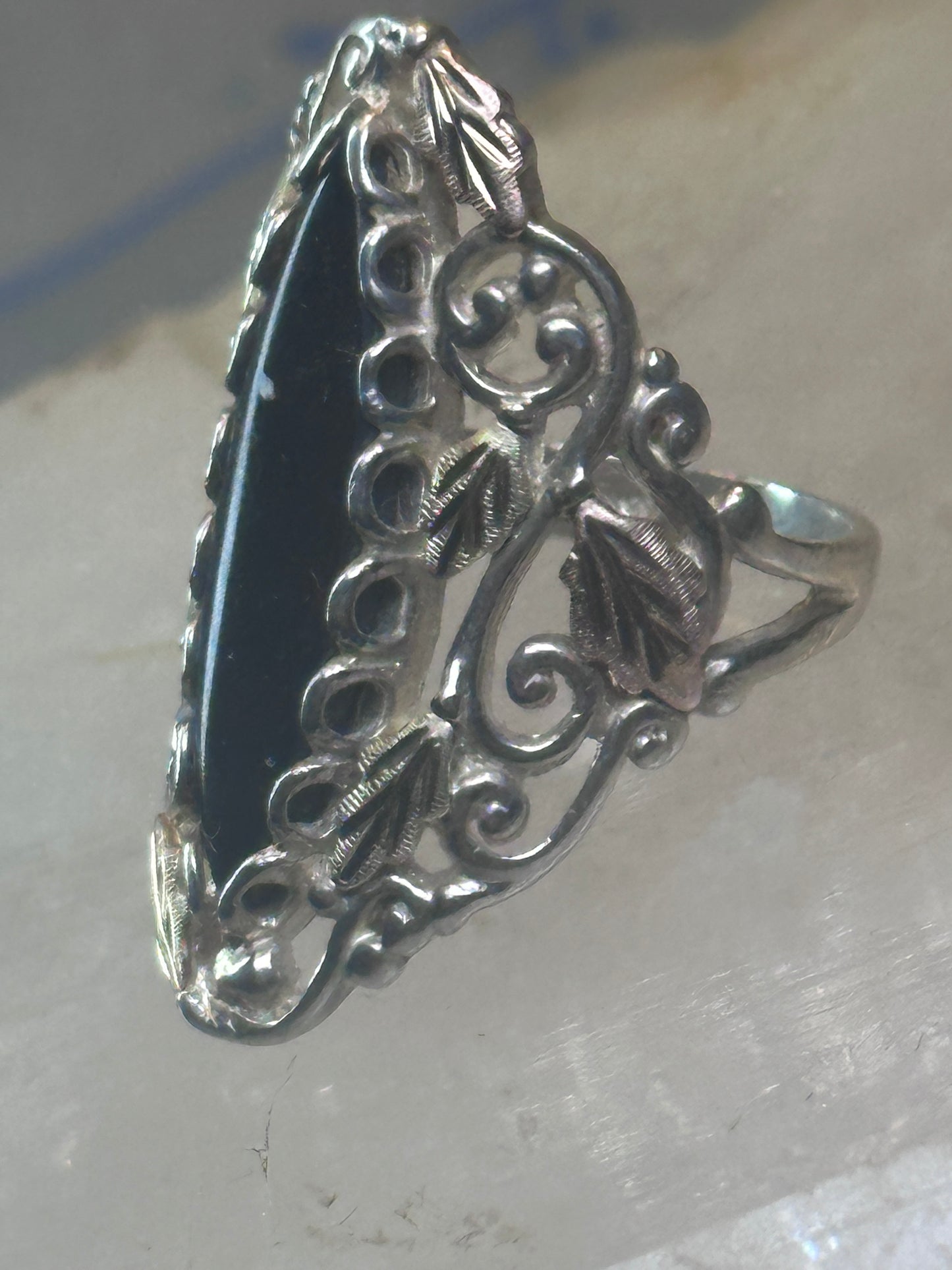 Black Hills Gold Long onyx ring leaves size 8.25 sterling silver women