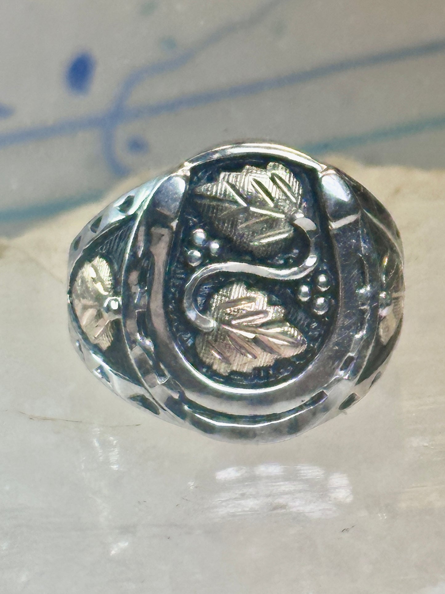 Black Hills Gold ring Horseshoe Good Luck size 10 sterling silver women men