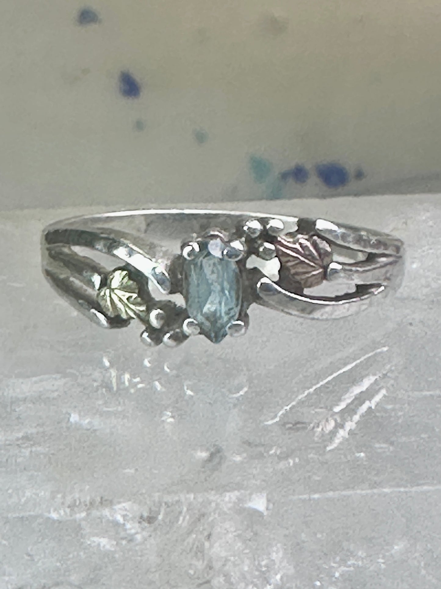 Black Hills Gold ring floral band leaves size 9 sterling silver women