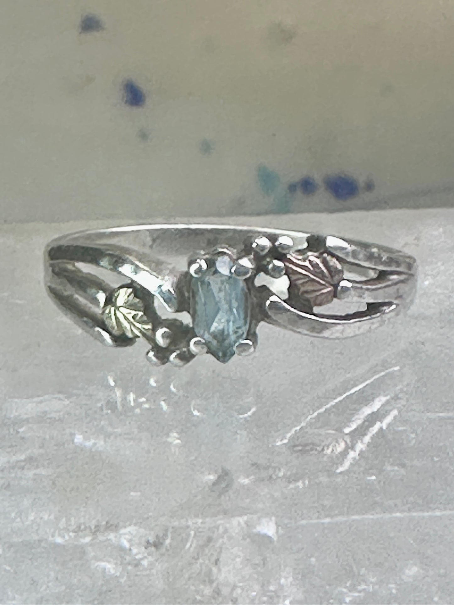 Black Hills Gold ring floral band leaves size 9 sterling silver women