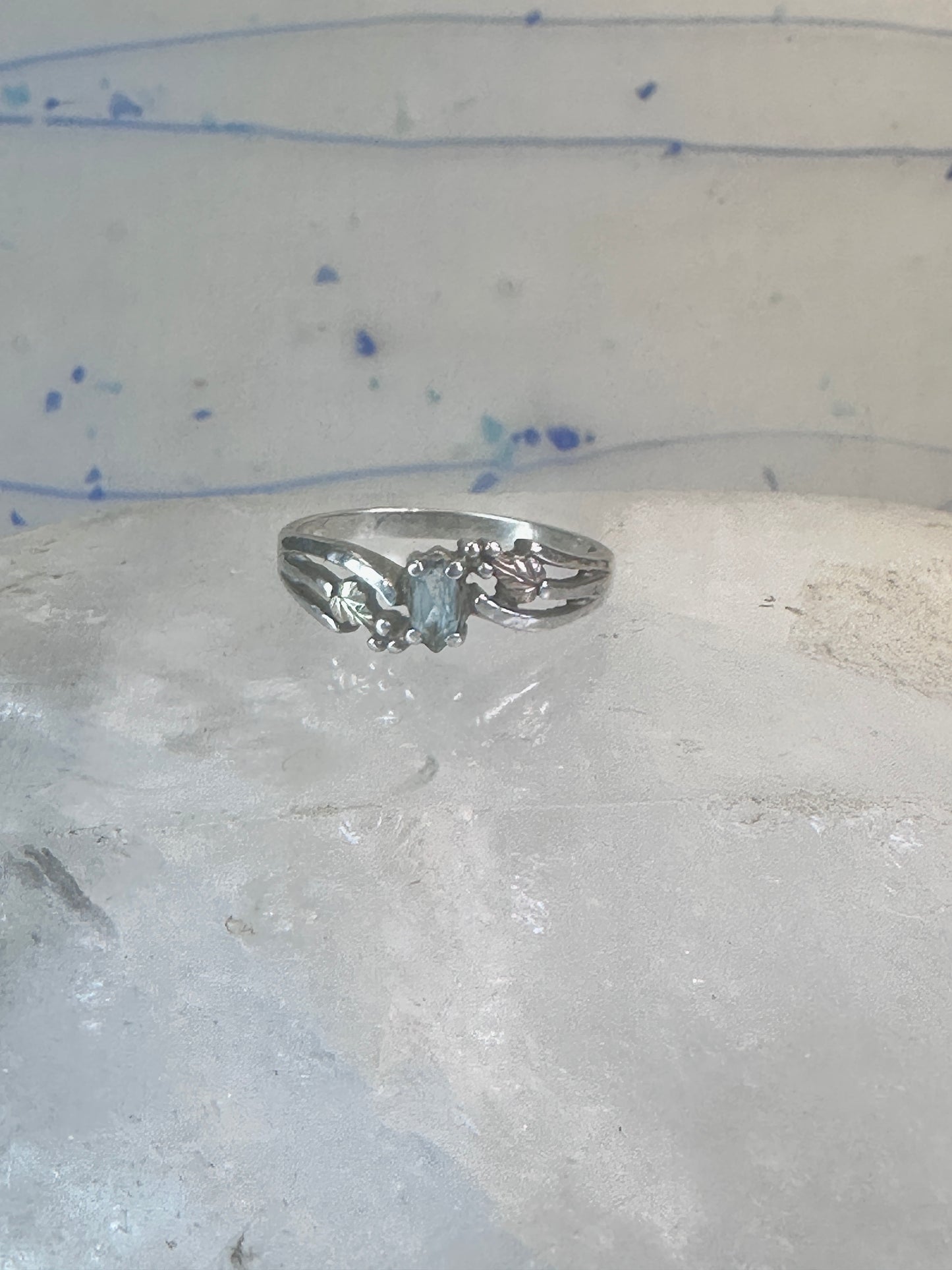 Black Hills Gold ring floral band leaves size 9 sterling silver women