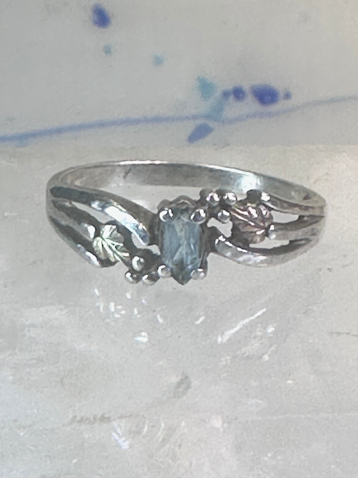 Black Hills Gold ring floral band leaves size 9 sterling silver women