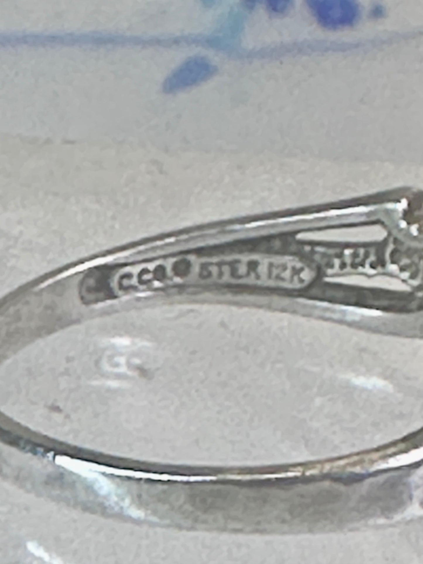 Black Hills Gold ring floral band leaves size 9 sterling silver women