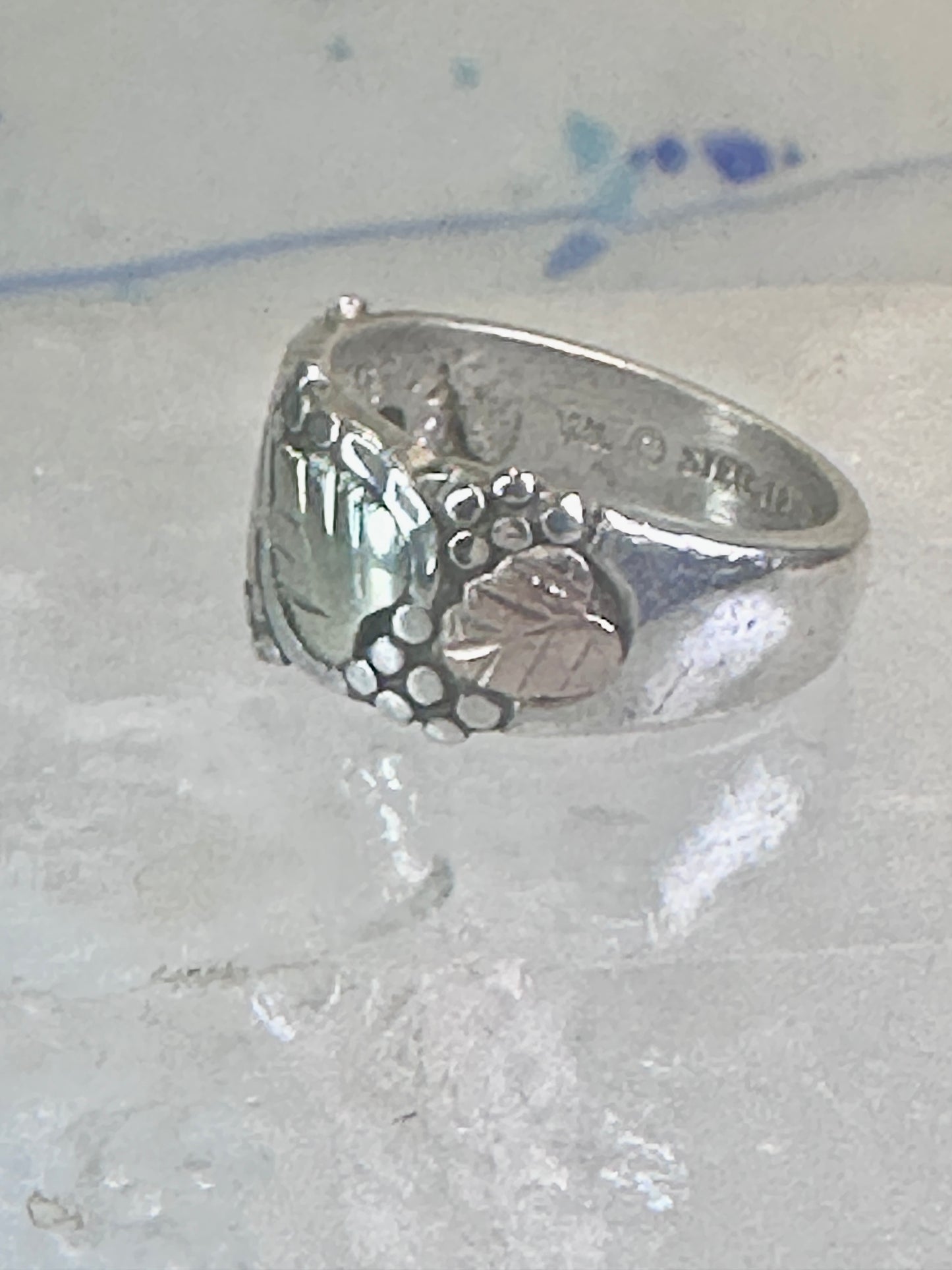 Black Hills Gold ring floral wedding band leaves size 4.5 sterling silver women