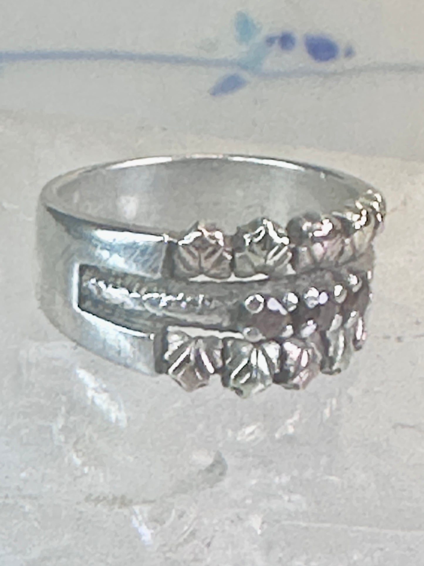 Black Hills Gold ring garnet floral wedding band leaves size 7 sterling silver women