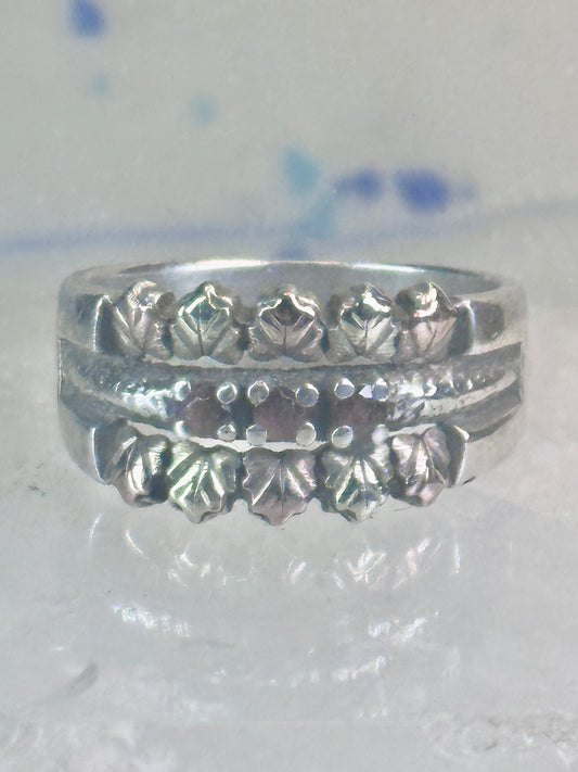 Black Hills Gold ring garnet floral wedding band leaves size 7 sterling silver women