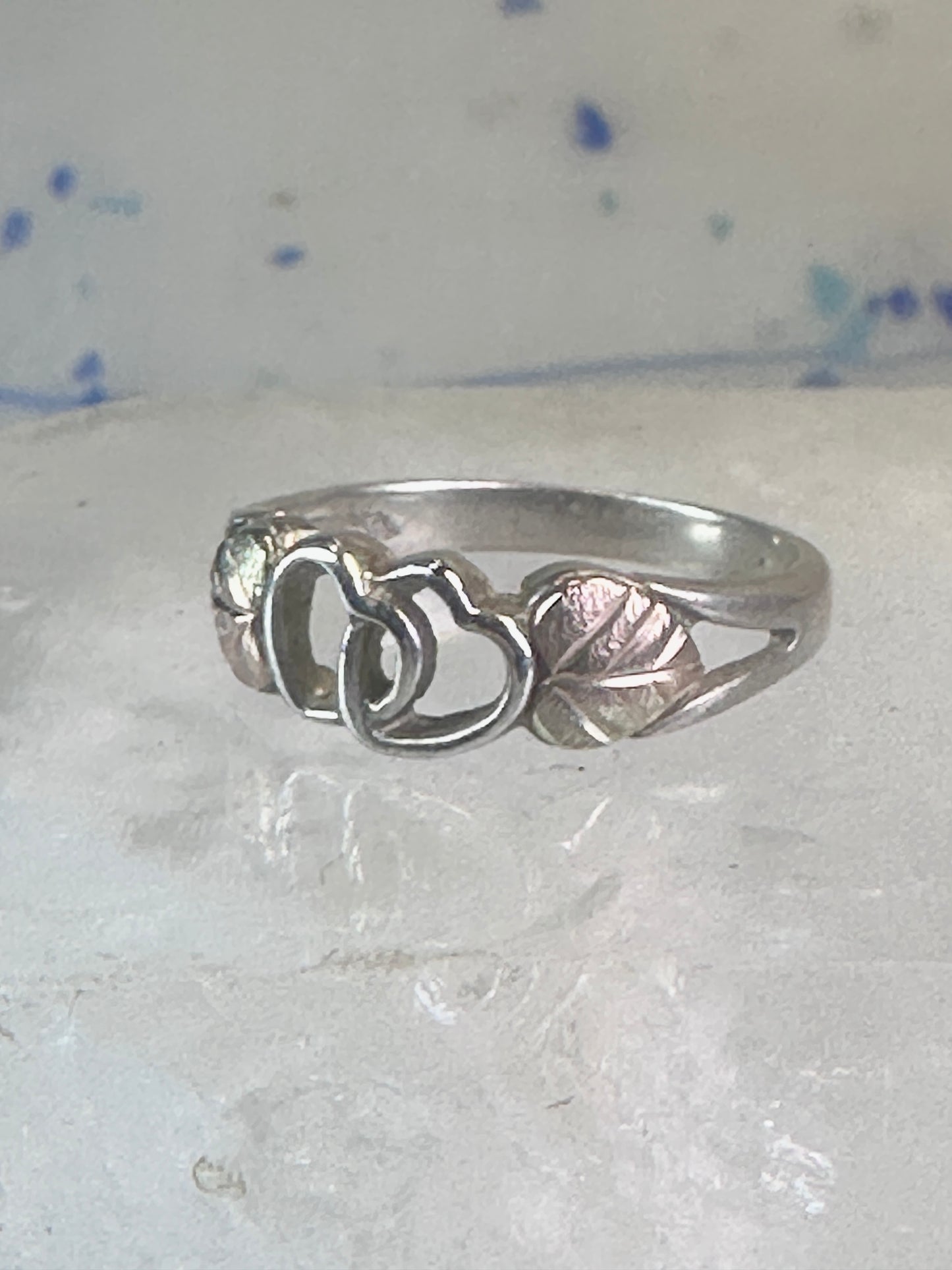 Black Hills Gold ring heart love band Valentine leaves size 6.50 sterling silver women