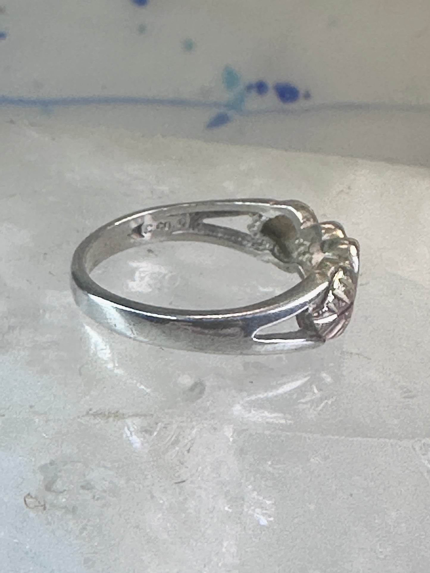 Black Hills Gold ring heart love band Valentine leaves size 6.50 sterling silver women