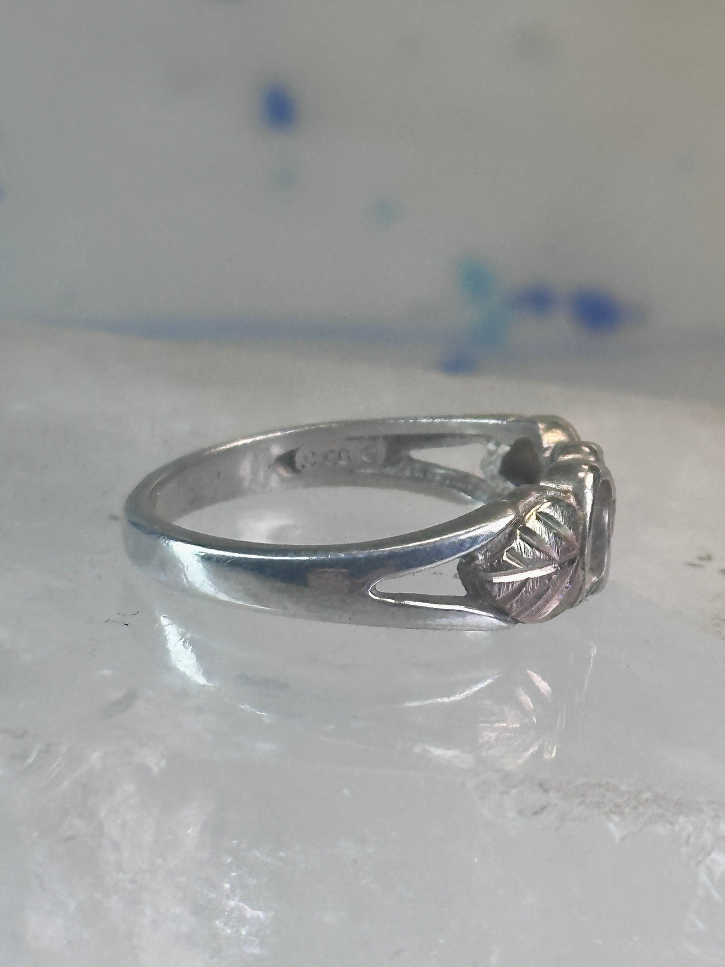 Black Hills Gold ring heart love band Valentine leaves size 6.50 sterling silver women