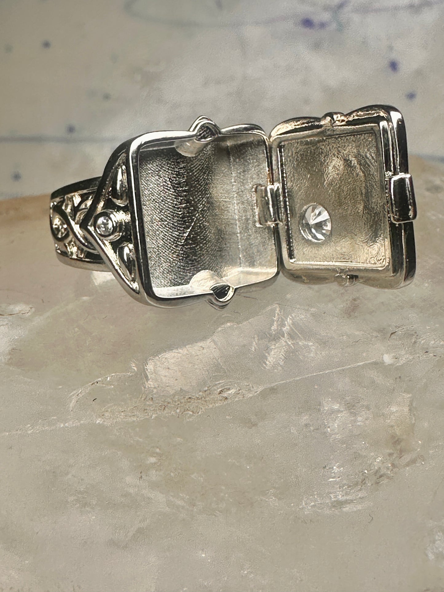 Poison ring CZ square size 6.75 modern sterling silver women