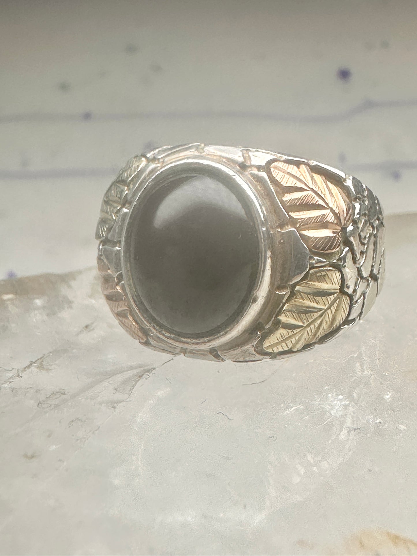Black Hills Gold ring onyx leaves band size 11 sterling silver women men