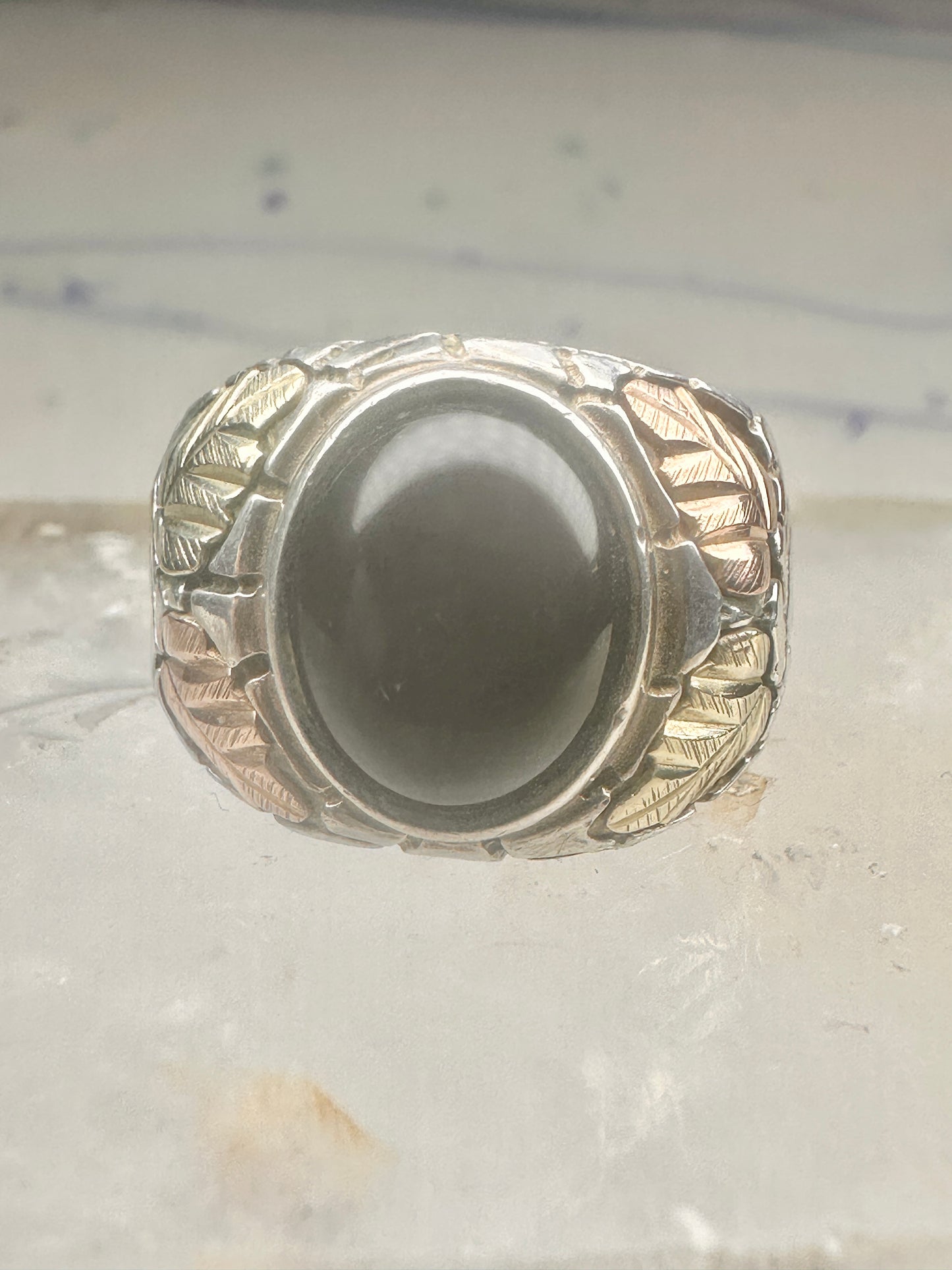 Black Hills Gold ring onyx leaves band size 11 sterling silver women men