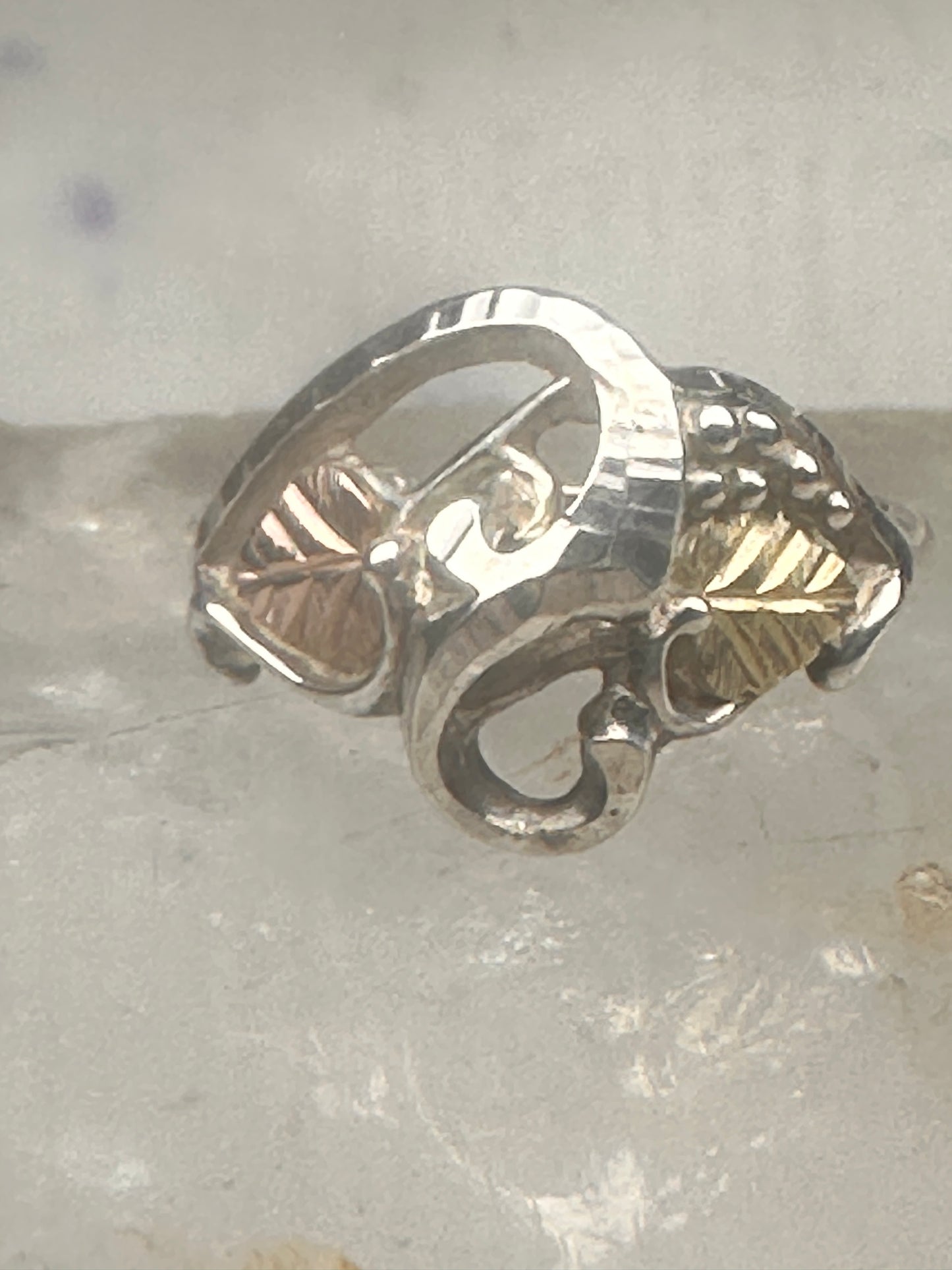 Black Hills Gold ring leaves band size 5.75 sterling silver women girls