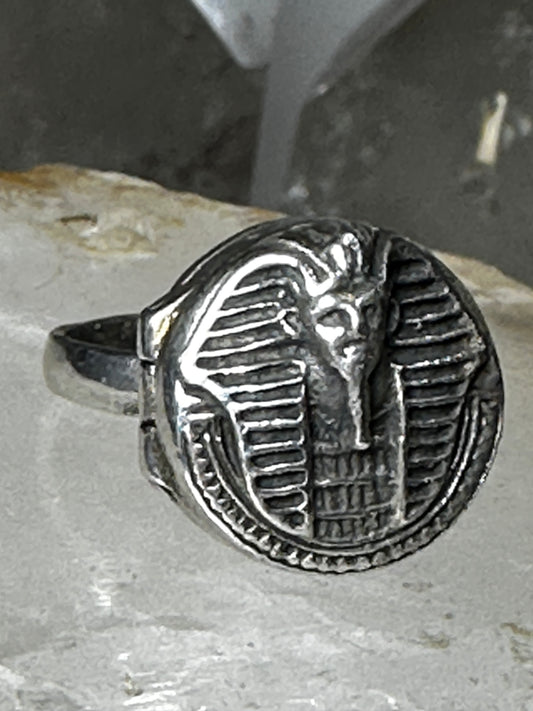 Poison Ring Pharaoh band Egyptian theme Size  7 Sterling Silver